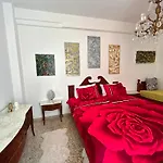 Casa Cleopatra Beachfront 公寓
