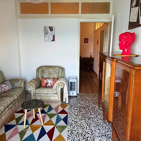 Casa Cleopatra Beachfront Appartement *
