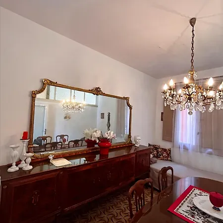 Casa Cleopatra Beachfront Appartement