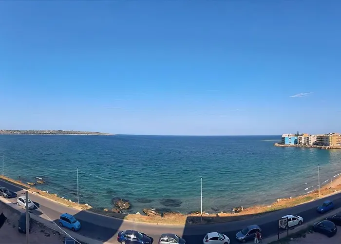 Casa Cleopatra Beachfront *