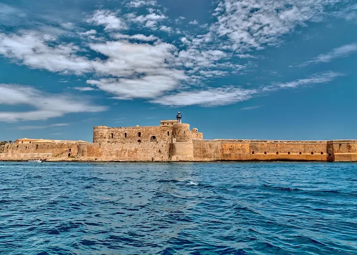 Casa Cleopatra Beachfront Apartment Augusta